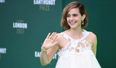 Експерти разкриха къде е коригирано лицето на Ема Стоун - 1