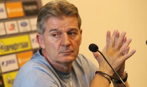 Костадинов: Идеята е треньорът на младежите да поеме мъжкия национален отбор - 1
