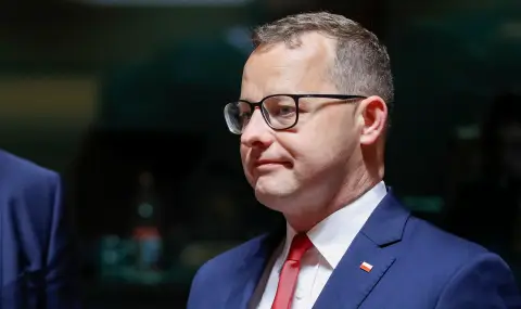 Poland Declares Hungarian Political Asylum for Romanowski a Hostile Act  - 1