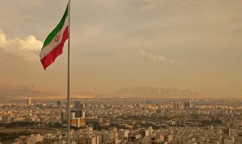 Нощни израелски атаки! Иранците запазват спокойствие  - 1