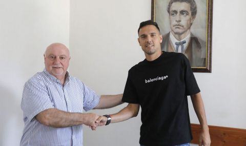 Георги Миланов взима заплата над тавана в Левски - 1