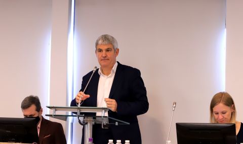 Пламен Димитров: Не виждам как намаленото ДДС ще смъкне цената на хляба  - 1