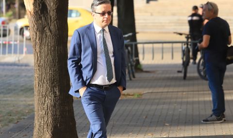 Тома Биков сменя Вежди Рашидов начело на Комисията по култура на НС - 1