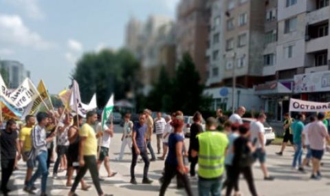 В Силистра отново протестираха срещу затварянето на граничния пункт за камиони - 1