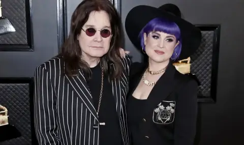 Внукът на Ози Озбърн досущ като дядо си: Отхапа главата на прилеп (ВИДЕО) - 1