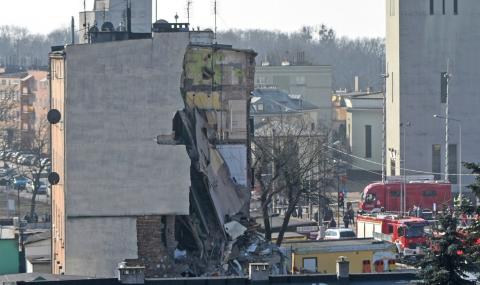Срути се жилищен блок в Полша. Уби 4 души - 1