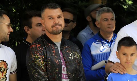 Валери Божинов засили слуховете за Мартин Камбуров в Локомотив Пд - 1