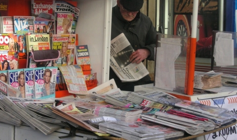 Американец купи 1000 вестника, за да скрие гафа си - 1