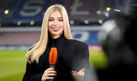 Красивата пиарка на Шахтьор Донецк отново предизвика фурор в социалните мрежи - 1