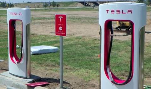 Първа зарядна станция на Tesla в България - 1