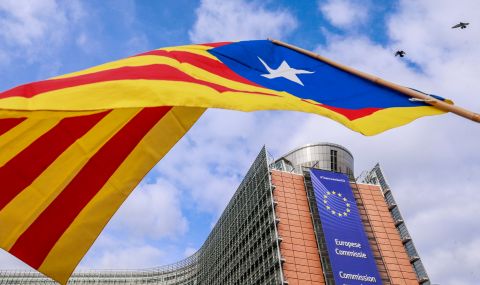 ЕП гласува за свалянето на имунитета на каталунските лидери - 1