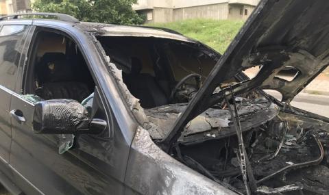 BMW Х5 изгоря в Казанлък - 1