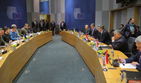 Румен Радев участва в работна сесия на европейските лидери с президента на Украйна Володимир Зеленски - 1