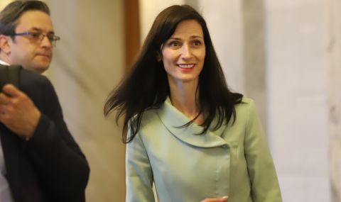 Мария Габриел:  Няма причина това правителство да бъде нестабилно или да не продължи своята работа - 1