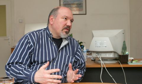  Проф. Александър Маринов: До Коледа трябва да се знае ще има ли редовно правителство - 1
