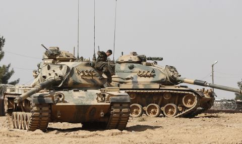 Турската армия е готова за атака, чака заповед от Ердоган - 1