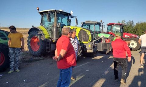 В три лъча протестират зърнопроизводителите в Бургаско - 1