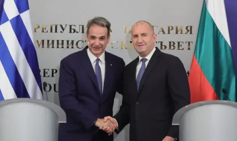Радев лично приема тленните останки на Самуил от Мицотакис в Солун - 1