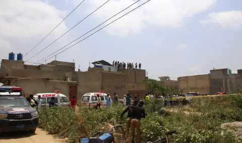 Пакистан и Индия поддържат контакт на ниво национална сигурност въпреки ескалацията - 1