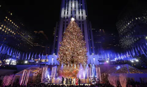 Коледната елха в Ню Йорк грейна с 50 000 светлини (ВИДЕО+СНИМКИ) - 1