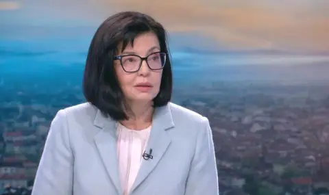 Меглена Кунева: България влиза в еврозоната с „протестиран бюджет“ и липса на визия