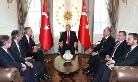 Реджеп Ердоган: Подкрепям политиката на отворени врати на НАТО - 1