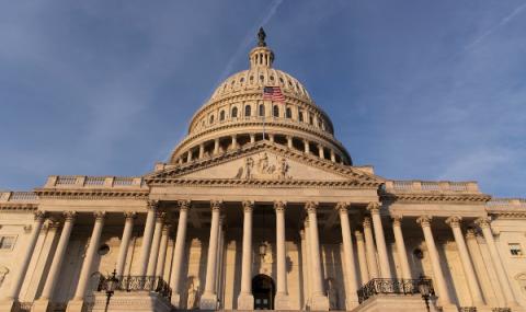 Сенатът на САЩ търси решение за бизнес подкрепа - 1