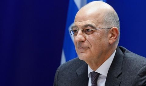 Гръцкият външен министър заминава тази вечер за Киев  - 1