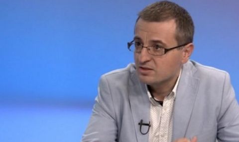 Доц. Пламен Ралчев: Докато се снишаваме за Украйна, ще инкасираме още повече загуби - 1