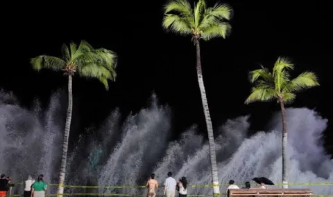 Five dead, 10 missing after storms in Mexico - 1