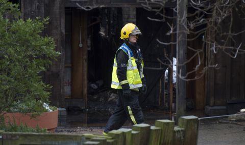 Пожар в жилищен блок в Лондон - 1