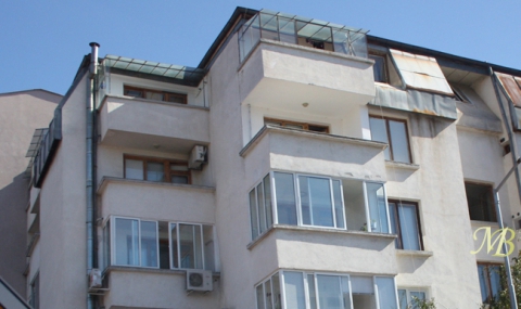 Без остъклени балкони и саниране на парче - 1