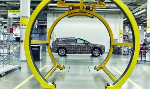 BMW построи секретен завод за един модел (ВИДЕО) - 1