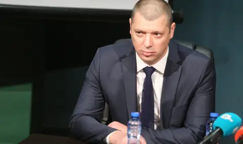 Антон Славчев е подал оставка като шеф на КПК - 1