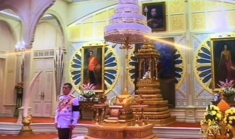 Престолонаследникът на Тайланд бе провъзгласен за крал Рама X - 1