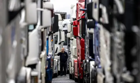 Босна и Херцеговина: Шофьори заплашват с блокади на граничните пунктове заради ограничения в ЕС - 1