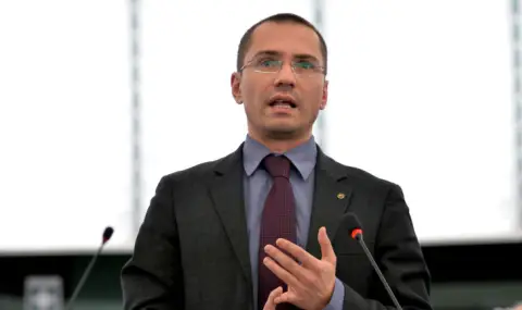 Джамбазки: Няма смисъл от предложението на Австрия за Шенген - 1