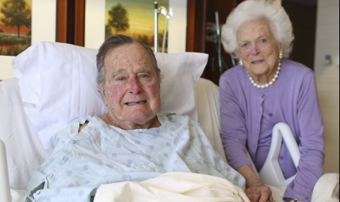 Джордж Буш - старши напуска интензивното отделение - 1