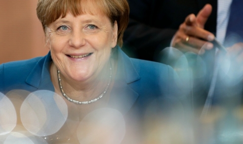 Меркел: Светът влиза в нова историческа епоха - 1