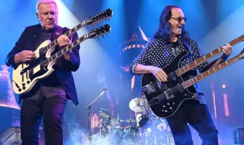 Прог-легендата Rush се завърна с емоционален концерт след 11 години ВИДЕО - 1