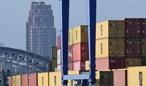 Митата на Тръмп забавят растежа на световната търговия - 1