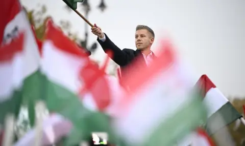 Hungarian opposition leader warns that those close to him are preparing sex compromising material  - 1