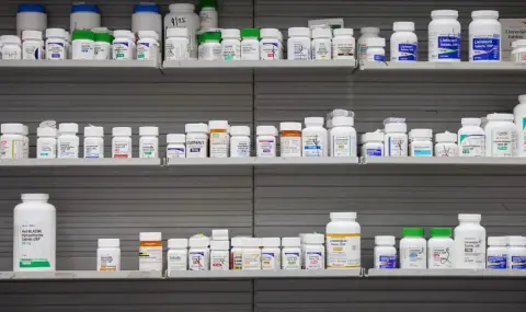 САЩ искат да наложат 100% мита върху лекарствата - 1