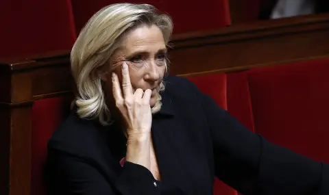 Льо Пен призова Макрон да избере между оставка или разпускане на парламента - 1