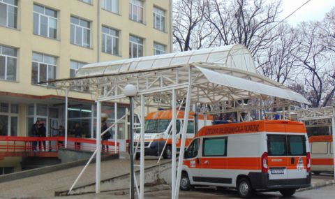 Сложна ситуация в болницата в Пазарджик – няма места за пациенти с коронавирус - 1