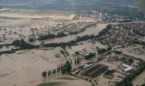 Жертвите от потопа в Русия растат - 1