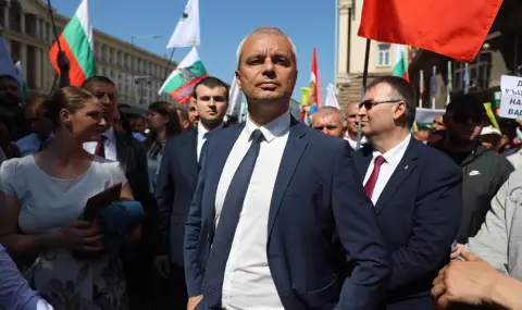 Костадин Костадинов: В България вече няма демокрация, има окупация - 1