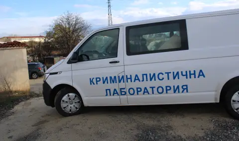 Мъж уби съпругата си на улица в Пловдив и се простреля - 1