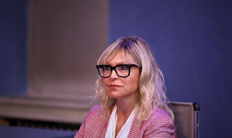 Коя е Светлана Стойчева - началник на кабинета на служебния министър на външните работи - 1