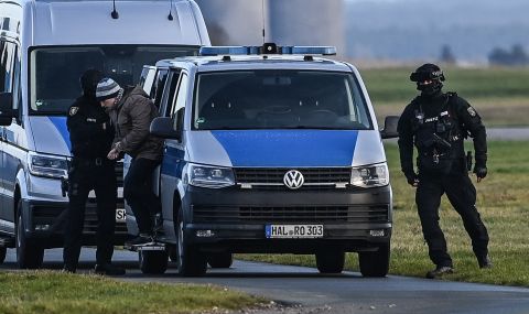 Анонимни писма със заплахи тревожат мюсюлманите в Германия - 1